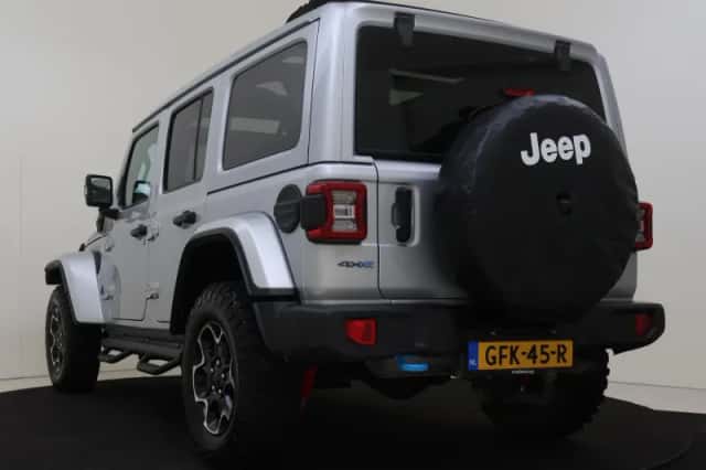 Jeep Wrangler (2024) thumbnail 4