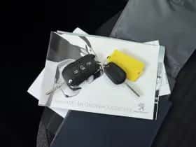 Peugeot 208 (2021) thumbnail 24