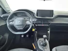Peugeot 208 (2021) thumbnail 5
