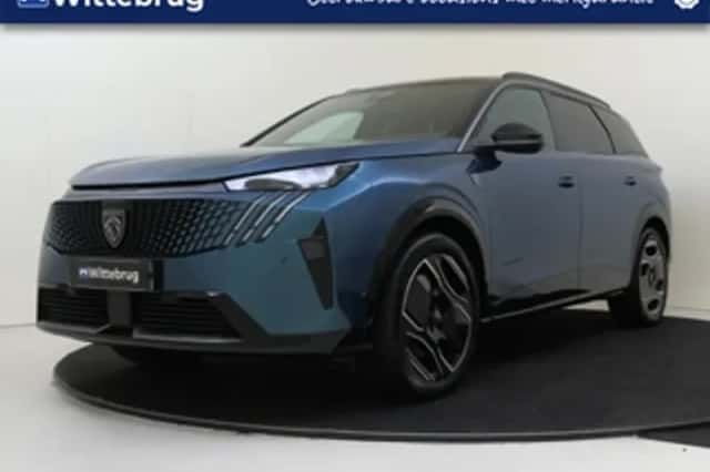 Peugeot E-5008 (2025) thumbnail 1