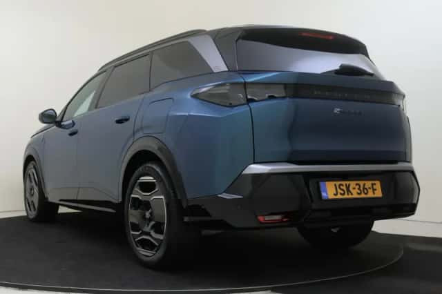 Peugeot E-5008 (2025) thumbnail 4