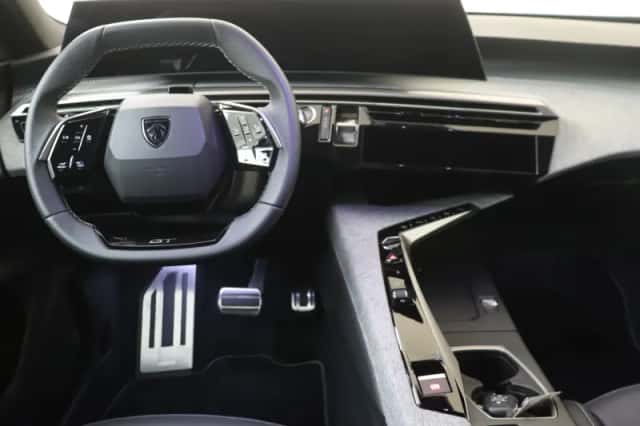 Peugeot E-5008 (2025) thumbnail 5