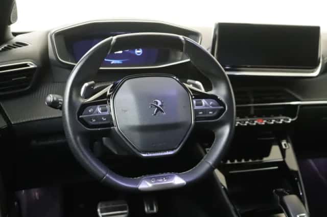 Peugeot 2008 (2021) thumbnail 6