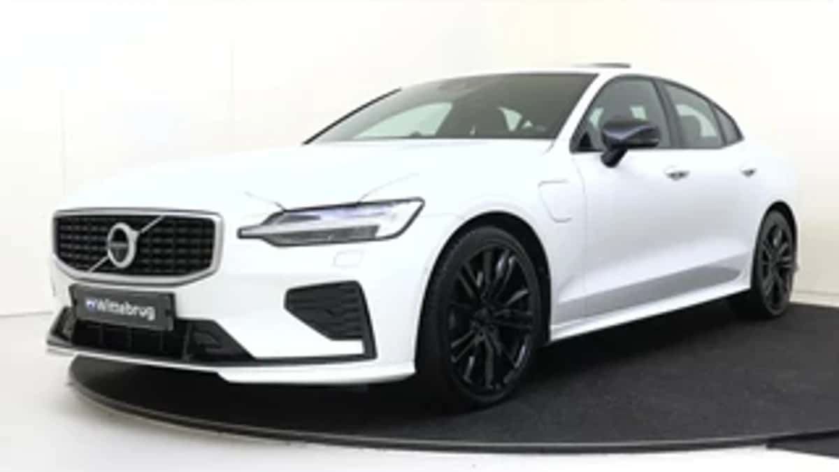 Volvo S60 (2019) — foto 1