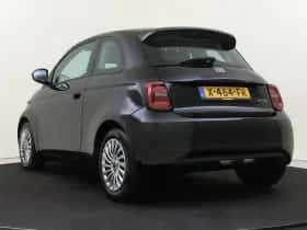 Fiat 500 (2023) thumbnail 4