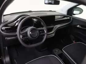 Fiat 500 (2023) thumbnail 5