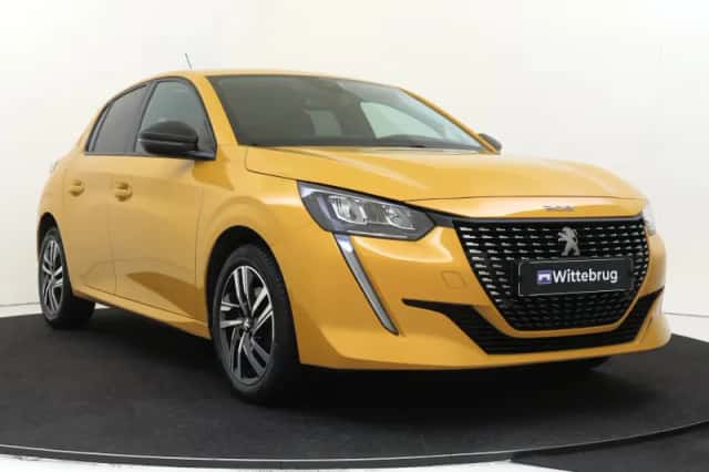 Peugeot 208 (2023) thumbnail 2