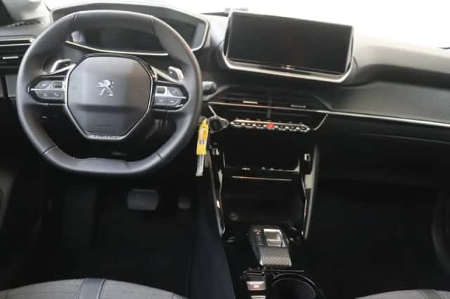 Peugeot 208 (2023) thumbnail 5