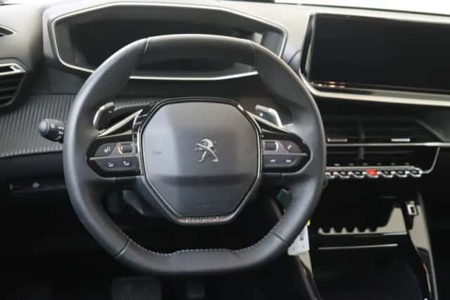 Peugeot 208 (2023) thumbnail 6