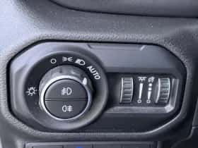 Jeep Wrangler (2022) thumbnail 29
