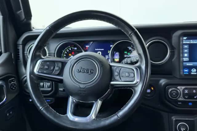 Jeep Wrangler (2022) thumbnail 6