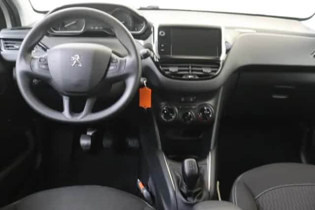 Peugeot 208 (2018) thumbnail 5