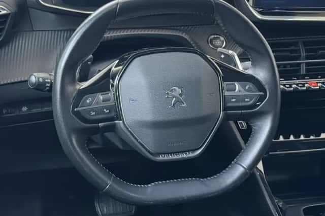 Peugeot 2008 (2020) thumbnail 6