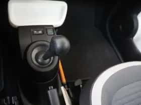 Renault Twingo (2016) thumbnail 16