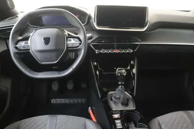 Peugeot 2008 (2025) thumbnail 5