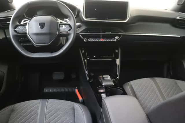 Peugeot 2008 (2025) thumbnail 5