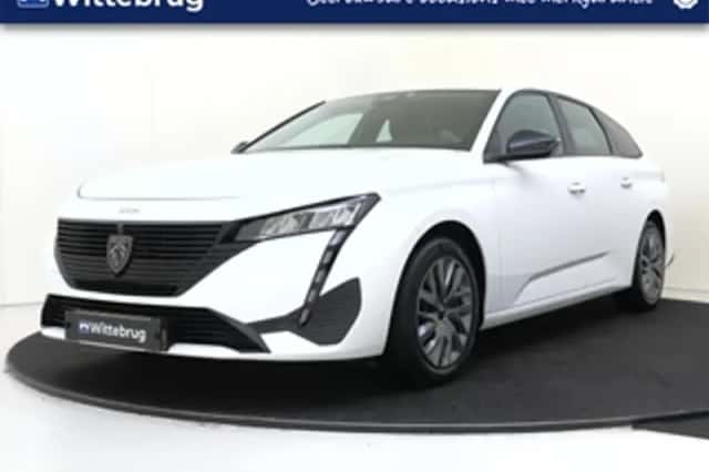 Peugeot 308 (2023) thumbnail 1