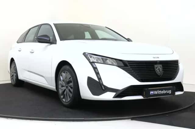 Peugeot 308 (2023) thumbnail 2