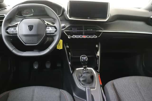 Peugeot 2008 (2025) thumbnail 5