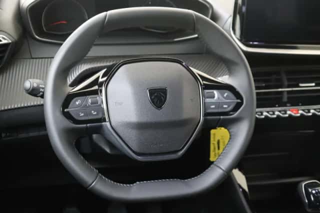 Peugeot 2008 (2025) thumbnail 6