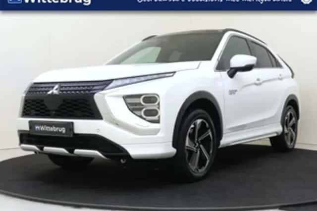 Mitsubishi Eclipse Cross (2023) thumbnail 1