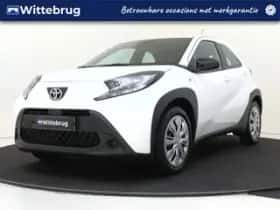 Toyota Aygo (2024) thumbnail 1
