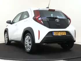 Toyota Aygo (2024) thumbnail 4
