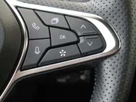 Renault Captur (2024) thumbnail 23