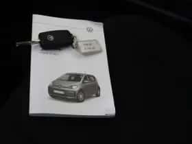 Volkswagen Up! (2023) thumbnail 20