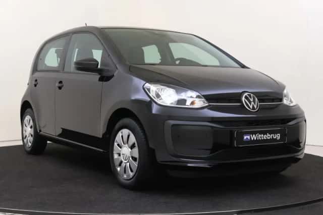 Volkswagen Up! (2023) thumbnail 3