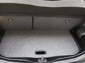 Volkswagen Up! (2023) thumbnail 25