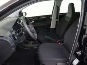 Volkswagen Up! (2023) thumbnail 10