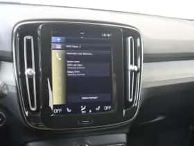 Volvo XC40 (2021) thumbnail 18