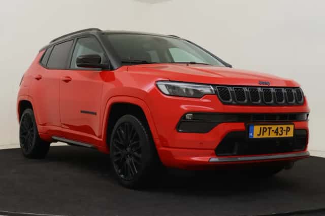 Jeep Compass (2022) thumbnail 3
