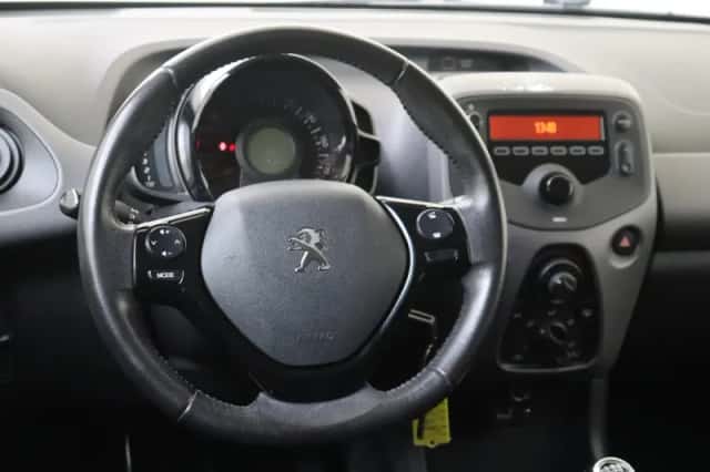 Peugeot 108 (2021) thumbnail 6
