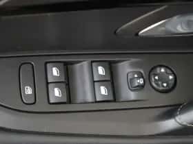 Peugeot 208 (2021) thumbnail 32