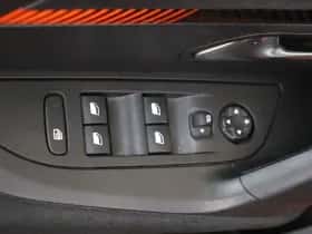 Peugeot 2008 (2020) thumbnail 30