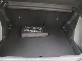 Peugeot 2008 (2020) thumbnail 31