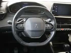 Peugeot 2008 (2020) thumbnail 6