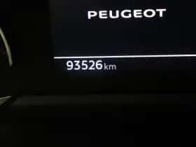 Peugeot 2008 (2020) thumbnail 9