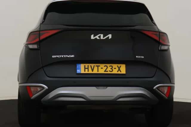 Kia Sportage (2023) thumbnail 5
