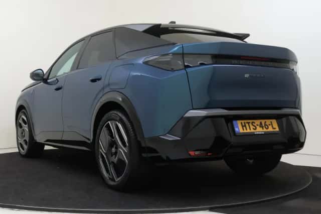 Peugeot e-3008 (2025) thumbnail 4