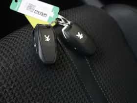 Peugeot 208 (2021) thumbnail 27