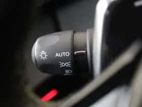 Peugeot 208 (2021) thumbnail 31