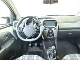 Peugeot 108 (2020) thumbnail 5
