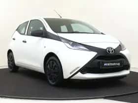 Toyota Aygo (2017) thumbnail 3