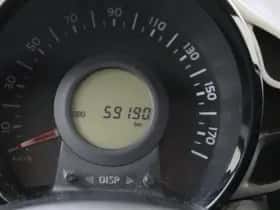 Toyota Aygo (2017) thumbnail 9