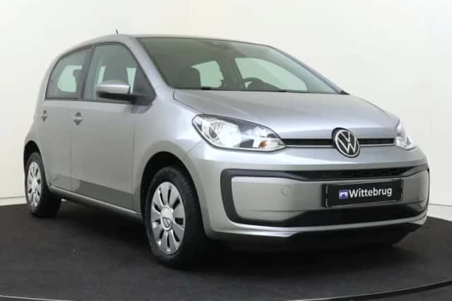 Volkswagen Up! (2023) thumbnail 3