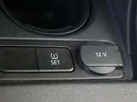Volkswagen Up! (2023) thumbnail 21