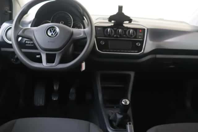 Volkswagen Up! (2023) thumbnail 5